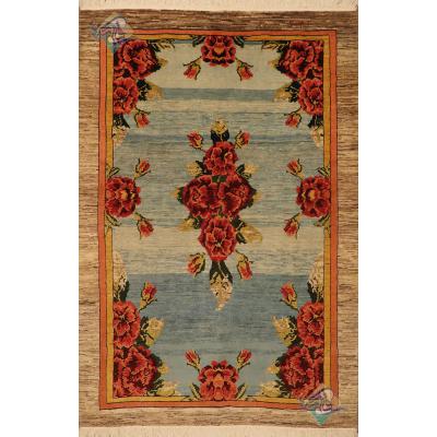 قالیچه دستباف منطقه هریس بخشایش پشم دستریس و رنگ گیاهی طرح مدرن گل رز