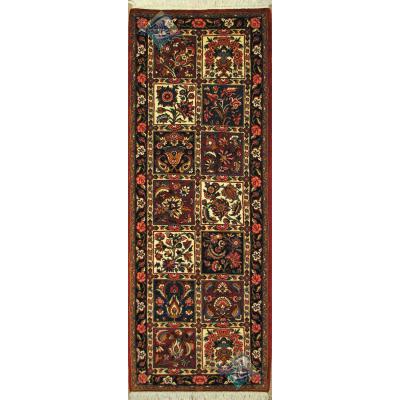 Runner Carpet Bakhtiari Tile Design