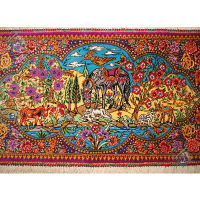 تابلویی فرش دستباف تمام ابریشم قم نقشه گل و بلبل و حیواندار عرضی