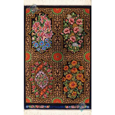 تابلویی فرش دستباف تمام ابریشم قم طرح چهار خشت گل تولیدی احمدی بدون قاب