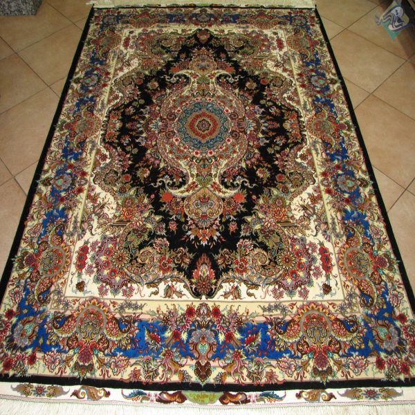 قالیچه دستباف تبریز طرح جدید خطیبی کف حاشیه و چله و گل ابریشم - Image 3