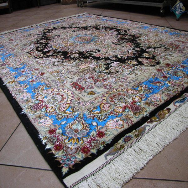 قالیچه دستباف تبریز طرح جدید خطیبی کف حاشیه و چله و گل ابریشم - Image 5