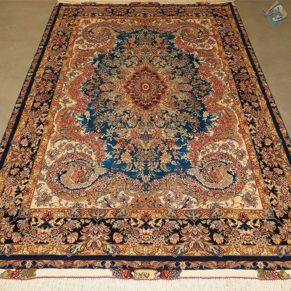 قالیچه دستباف تبریز طرح جدید موج مهر دوکف ابریشم پنجاه و هشت رج - Image 3