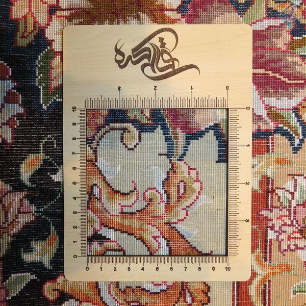 قالیچه دستباف تبریز طرح جدید سالاری کف حاشیه و ریشه وگل ابریشم - Image 7