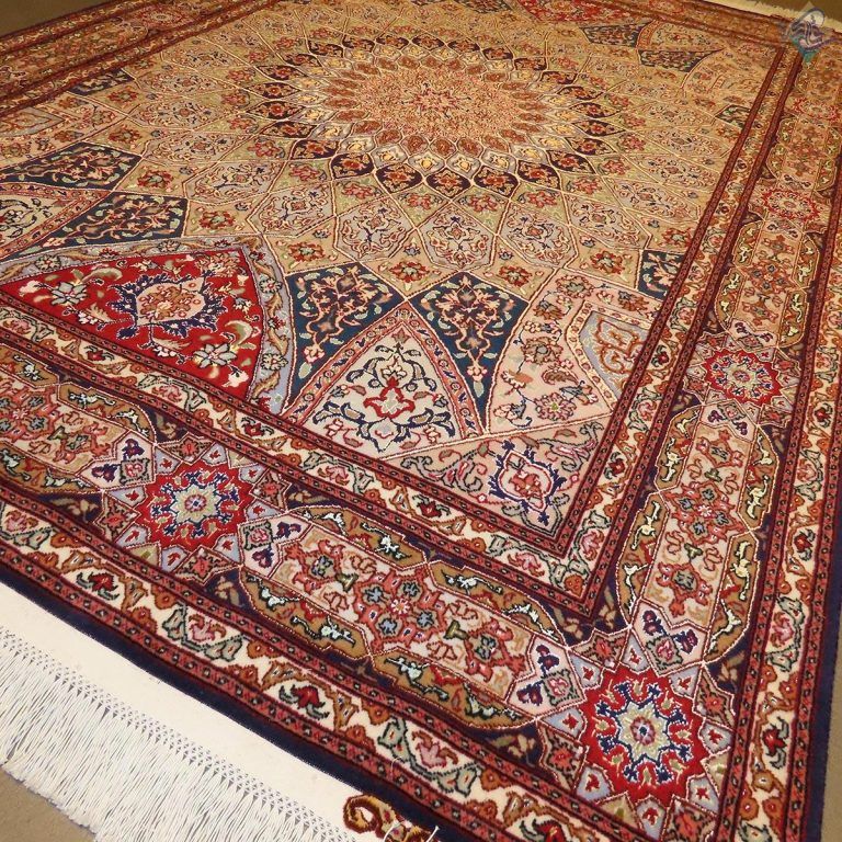 قالیچه دستباف تبریز طرح گنبدی