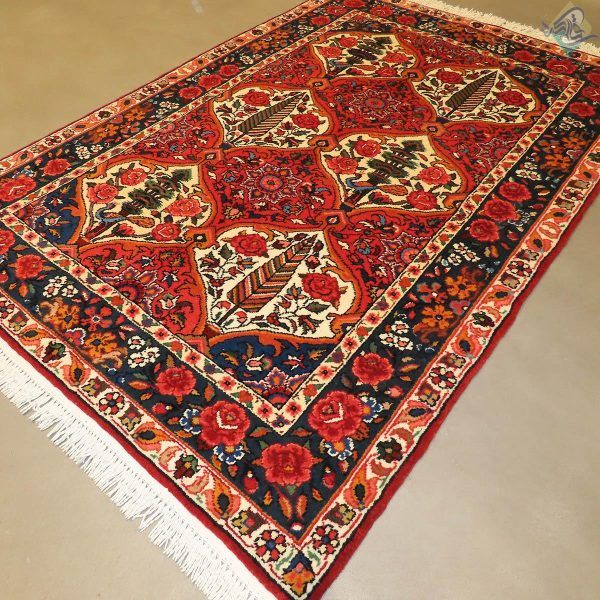 ذرع و نیم دستباف بختیاری طرح قاب سرو کاج پشم اعلارنگ گیاهی - Image 6