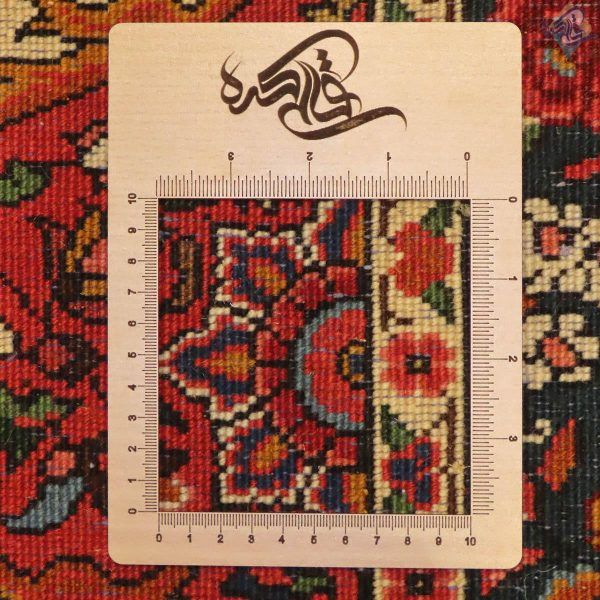 ذرع و نیم دستباف بختیاری طرح قاب سرو کاج پشم اعلارنگ گیاهی - Image 7