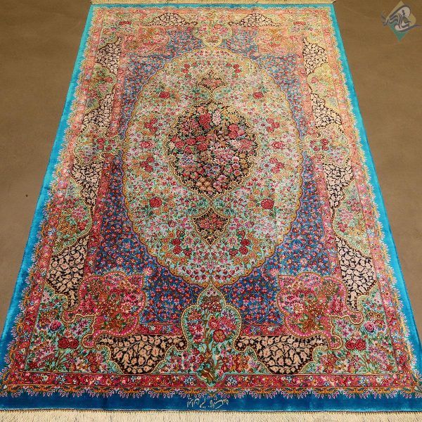 ذرع و نیم دستباف تمام ابریشم قم طرح ترنج یکطرفه تولیدی قالیکده - Image 3