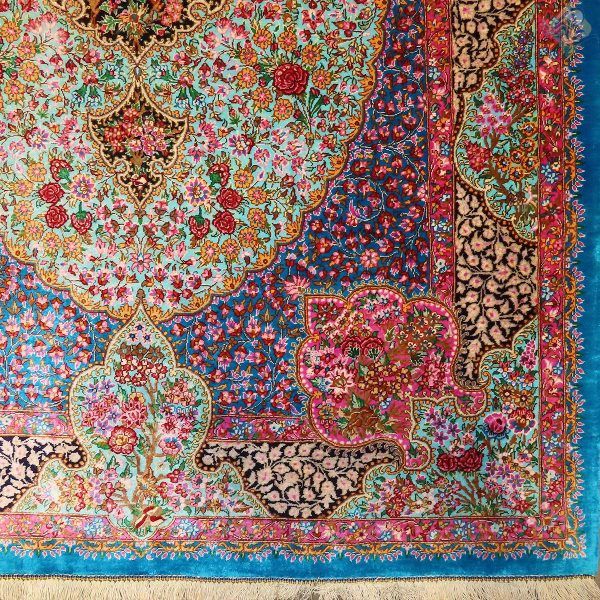 ذرع و نیم دستباف تمام ابریشم قم طرح ترنج یکطرفه تولیدی قالیکده - Image 4