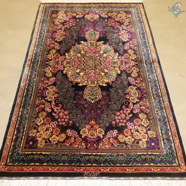 ذرع و نیم دستباف تمام ابریشم قم طرح لچک ترنج گلفرنگ تاروپود - Image 3