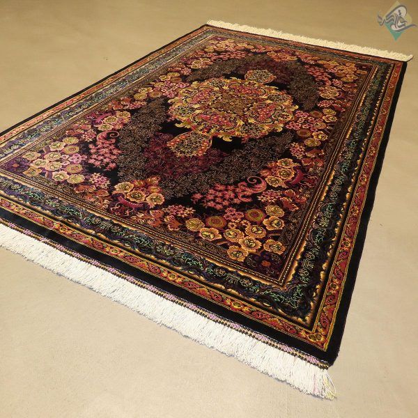 ذرع و نیم دستباف تمام ابریشم قم طرح لچک ترنج گلفرنگ تاروپود - Image 5