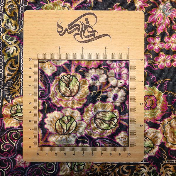 ذرع و نیم دستباف تمام ابریشم قم طرح لچک ترنج گلفرنگ تاروپود - Image 7
