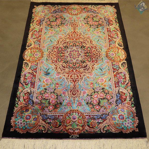 ذرع و نیم دستباف تمام ابریشم قم طرح جدید گل سرخی قالیکده هشتاد رج - Image 6