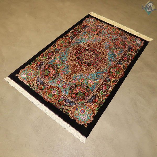 ذرع و نیم دستباف تمام ابریشم قم طرح جدید گل سرخی قالیکده هشتاد رج - Image 10