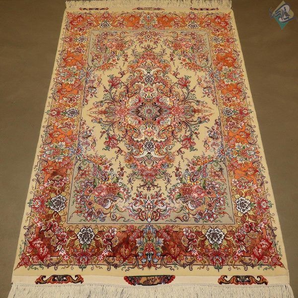 ذرع و نیم دستباف تبریز طرح خطیبی کف حاشیه و گل ابریشم - Image 2