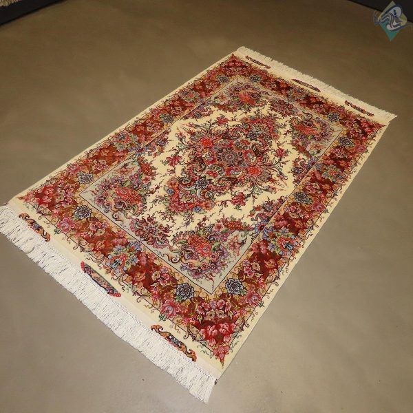 ذرع و نیم دستباف تبریز طرح خطیبی کف حاشیه و گل ابریشم - Image 6