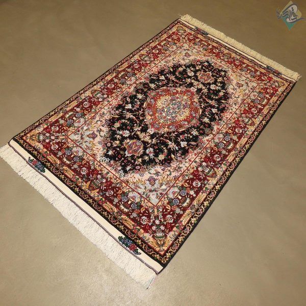 ذرع و نیم دستباف تبریزطرح جدید نشاط دورگلیم بافدارچله و گل ابریشم - Image 5