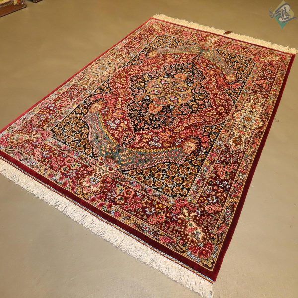 ذرع و نیم دستباف تمام ابریشم قم طرح لچک ترنج لاکی - Image 5