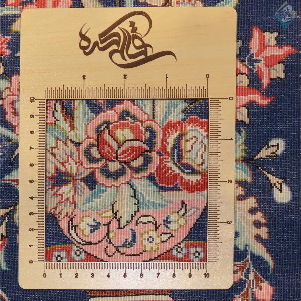 ذرع و چهارک دستباف تمام ابریشم قم تولیدی روزگرد طرح گلدانی - Image 7