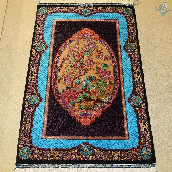 سایز پشتی دستباف تمام ابریشم قم طرح ترنجی گل و بلبل صادق زاده - Image 2