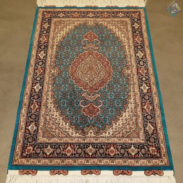 ذرع و چهارک دستباف طرح جدید ماهی کمال الملک گل ابریشم پنجاه رج - Image 2