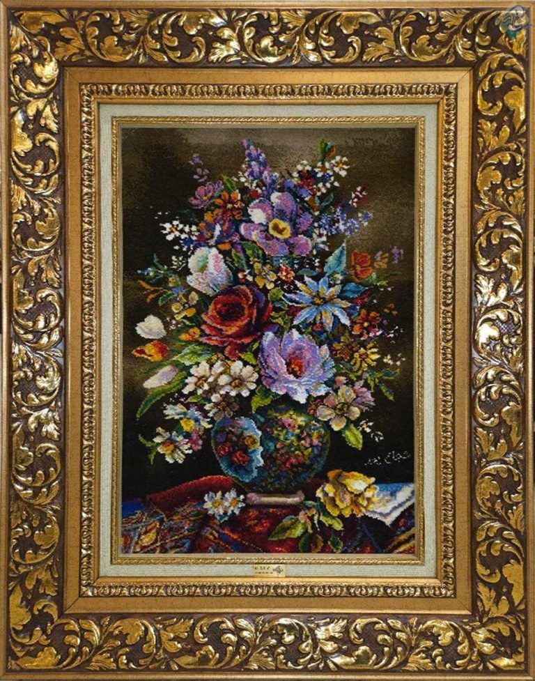 تابلو فرش دستباف تبریز طرح گلدان گل ابریشم