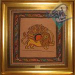 تابلو دستباف سوزنی سیرجان با نقش شیر خورشید