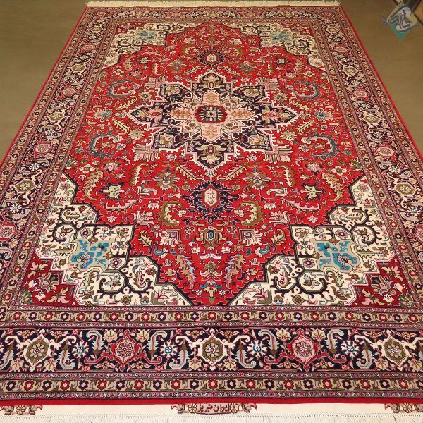 شش متری دستباف تبریز طرح هریس گل ابریشم پنجاه رج رنگ خاص - Image 2